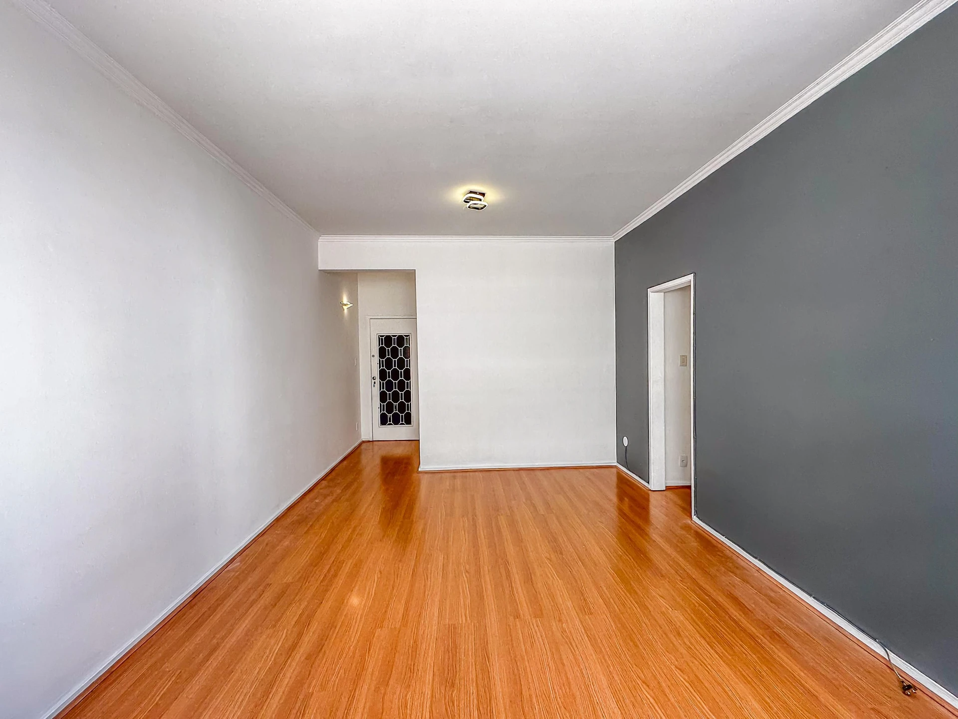 Apartment with 3 bedrooms and 2 bathrooms — photo 22