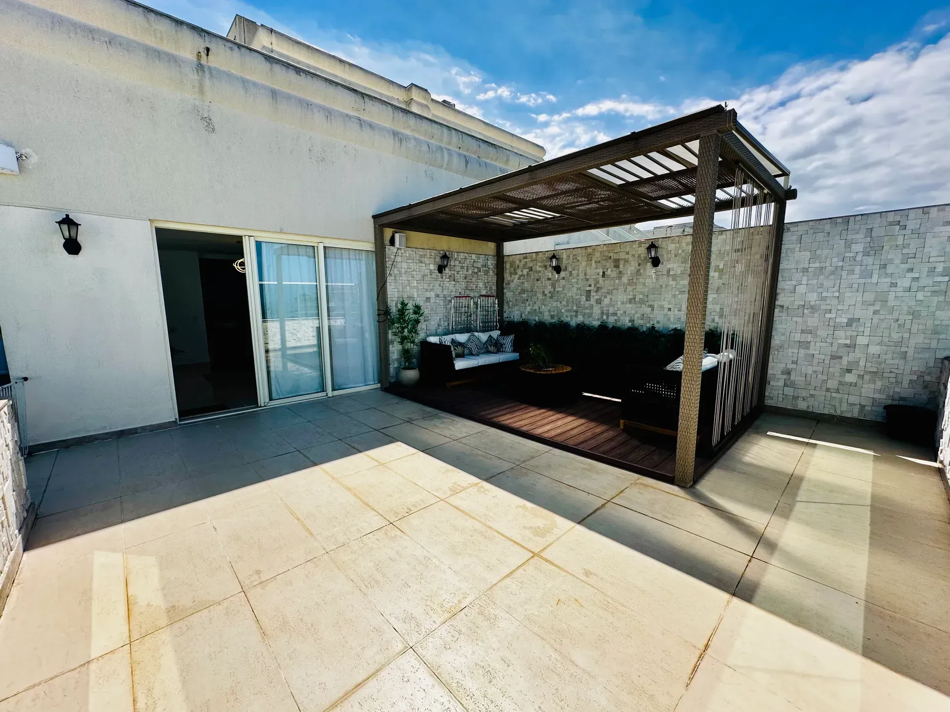 Мебльована дуплекс-квартира з 4 спальнями й 600 м² — photo 48