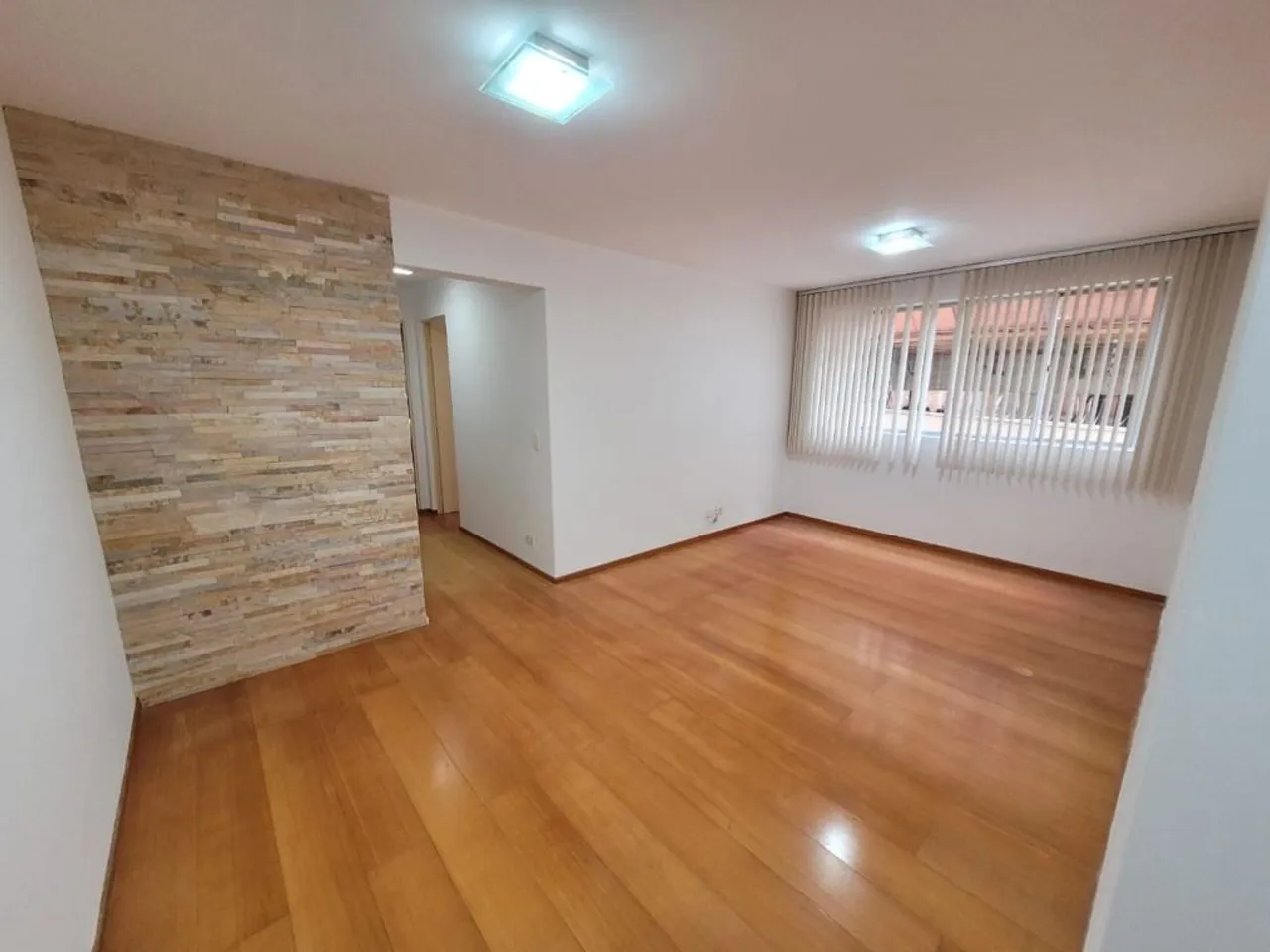 Apartamento de 2 dormitorios con 84 m² y garaje — photo 2