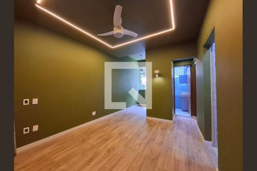 Washing machine in a one-bedroom apartment, 39 m²
