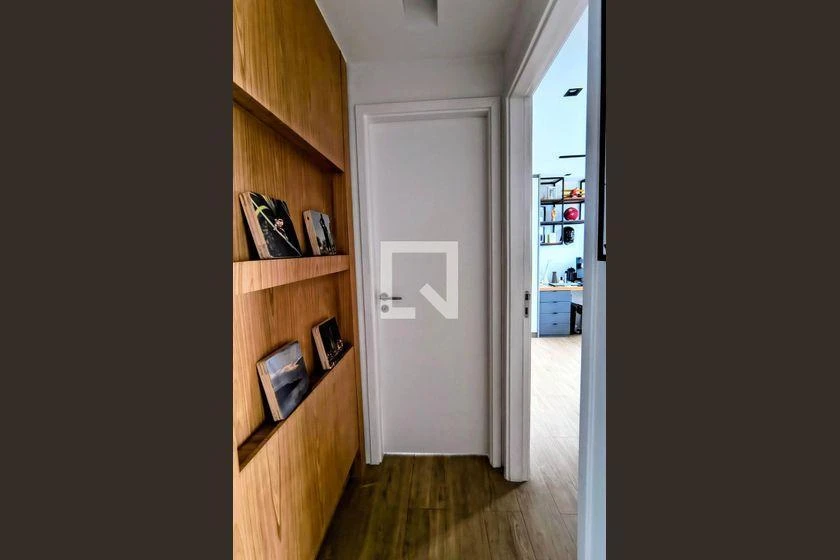 160 m² rental apartment with 4 en-suite rooms and balcony — photo 19