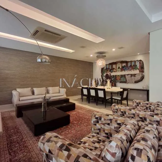 Casa de 6 quartos com varanda gourmet, Barra da Tijuca