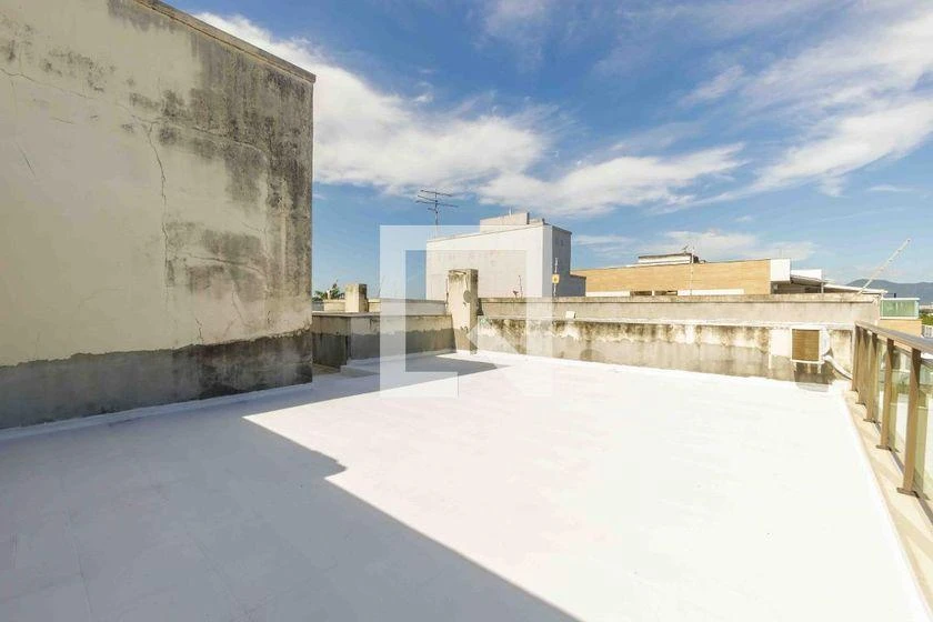 Furnished 185 m² apartment with 3 bedrooms and balcony — photo 22