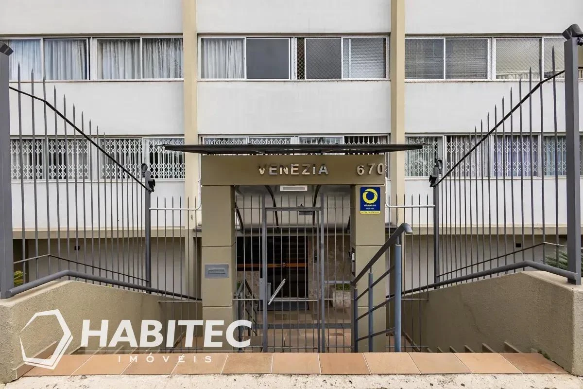 Квартира з 3 спальнями та дерев'яною підлогою або ламінатом — photo 26