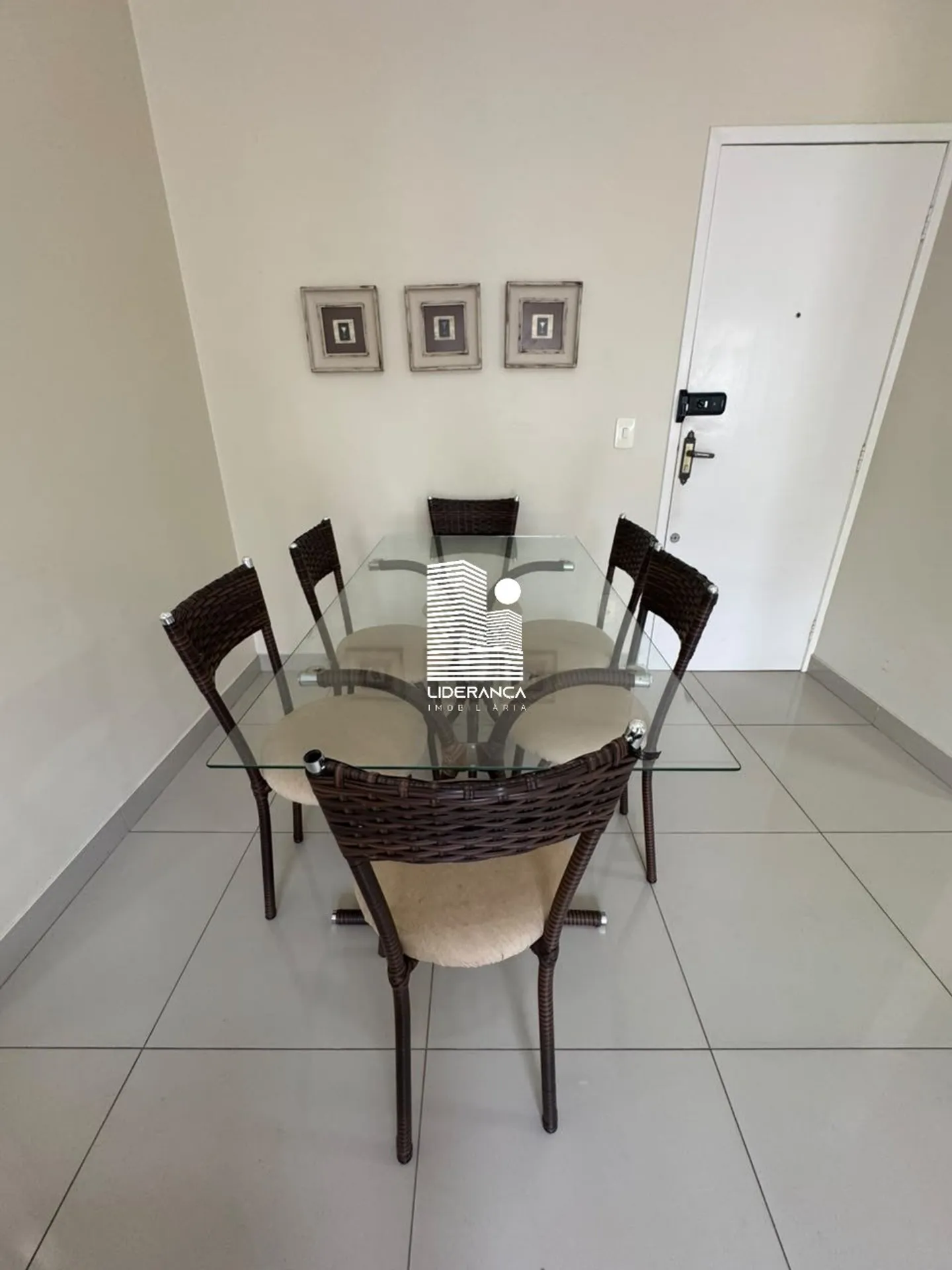 55 m² apartment with a home office and a washing machine — photo 13