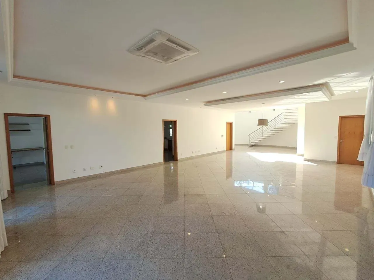 House for rent with 1,500 m², 4 bedrooms and 5 baths — photo 19