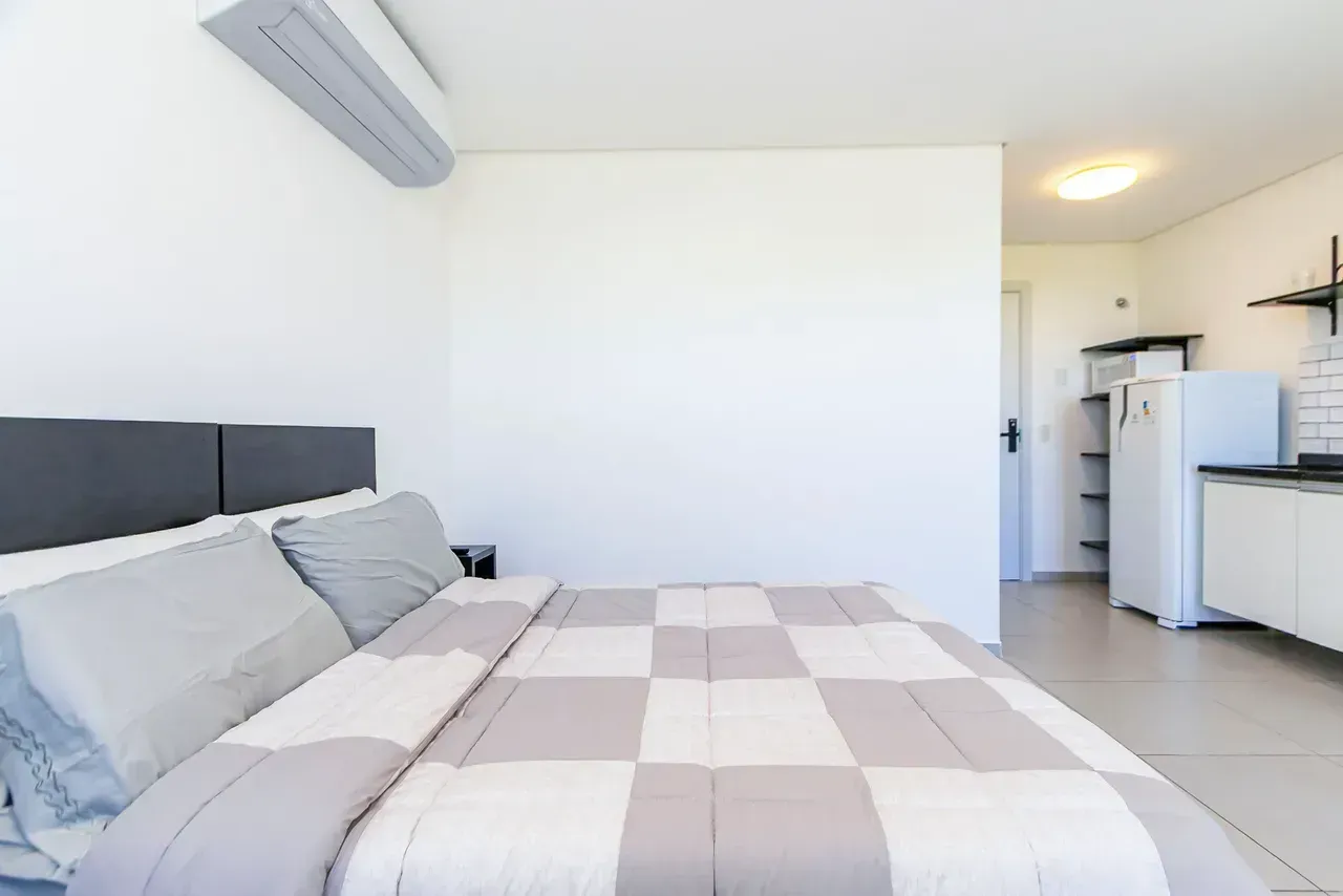 Apartamento amueblado de 36 m² con dormitorio y escritorio — photo 20