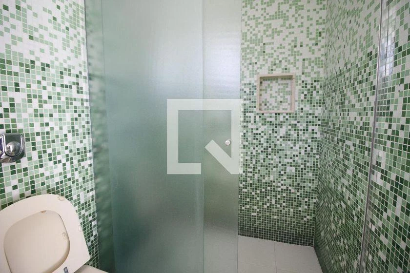 House with 4 en-suite bedrooms and 597 m², 4 parking — photo 27