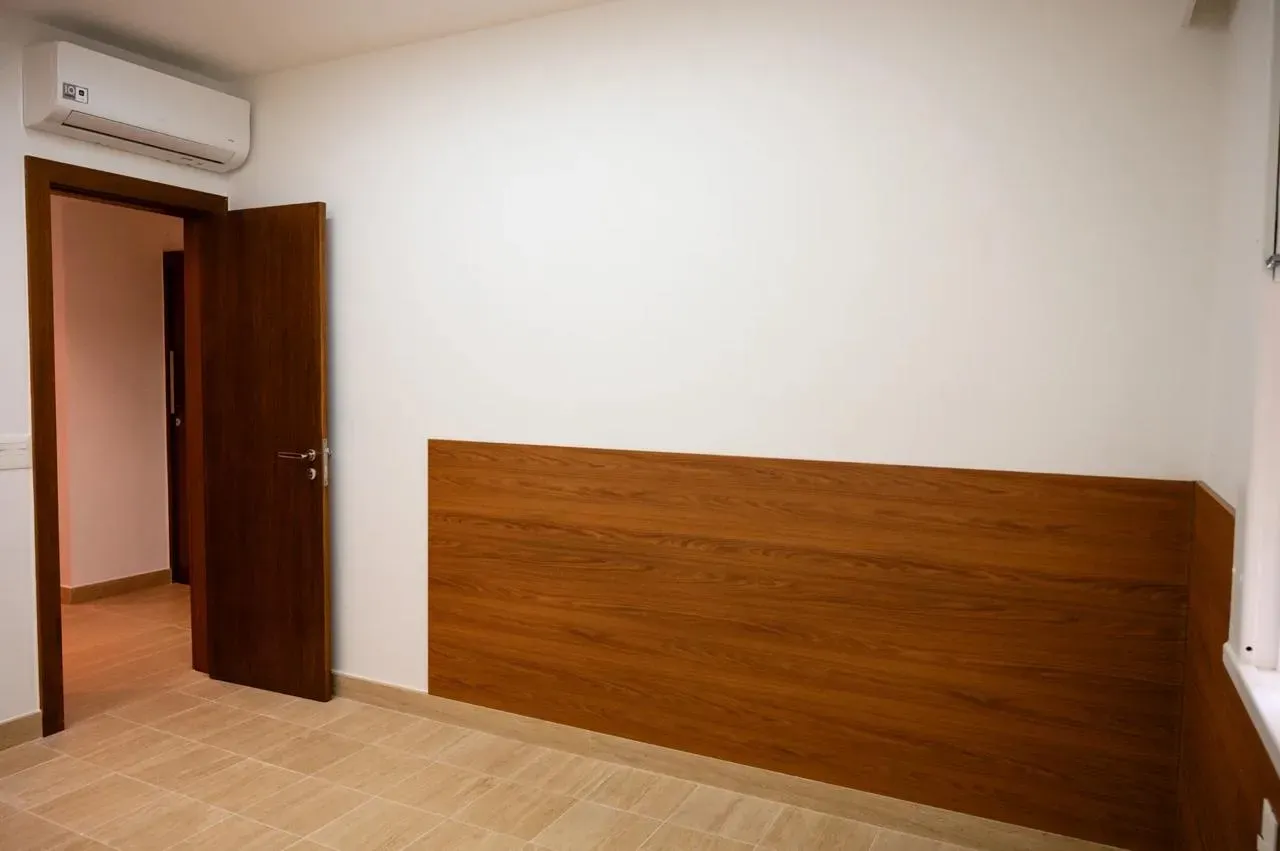 5-bedroom apartment, 1 with its own bathroom, 218 m² — photo 53