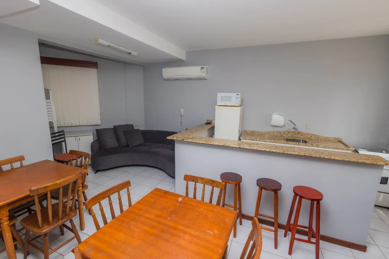 Apartamento mobiliado com 4 quartos e 230 m² — photo 65