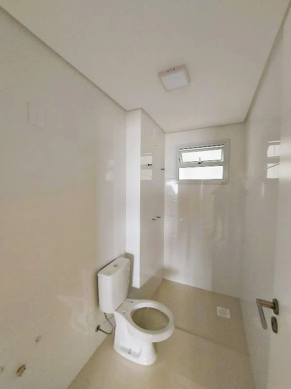 3-bedroom apartment with a water view in Florianópolis — photo 22