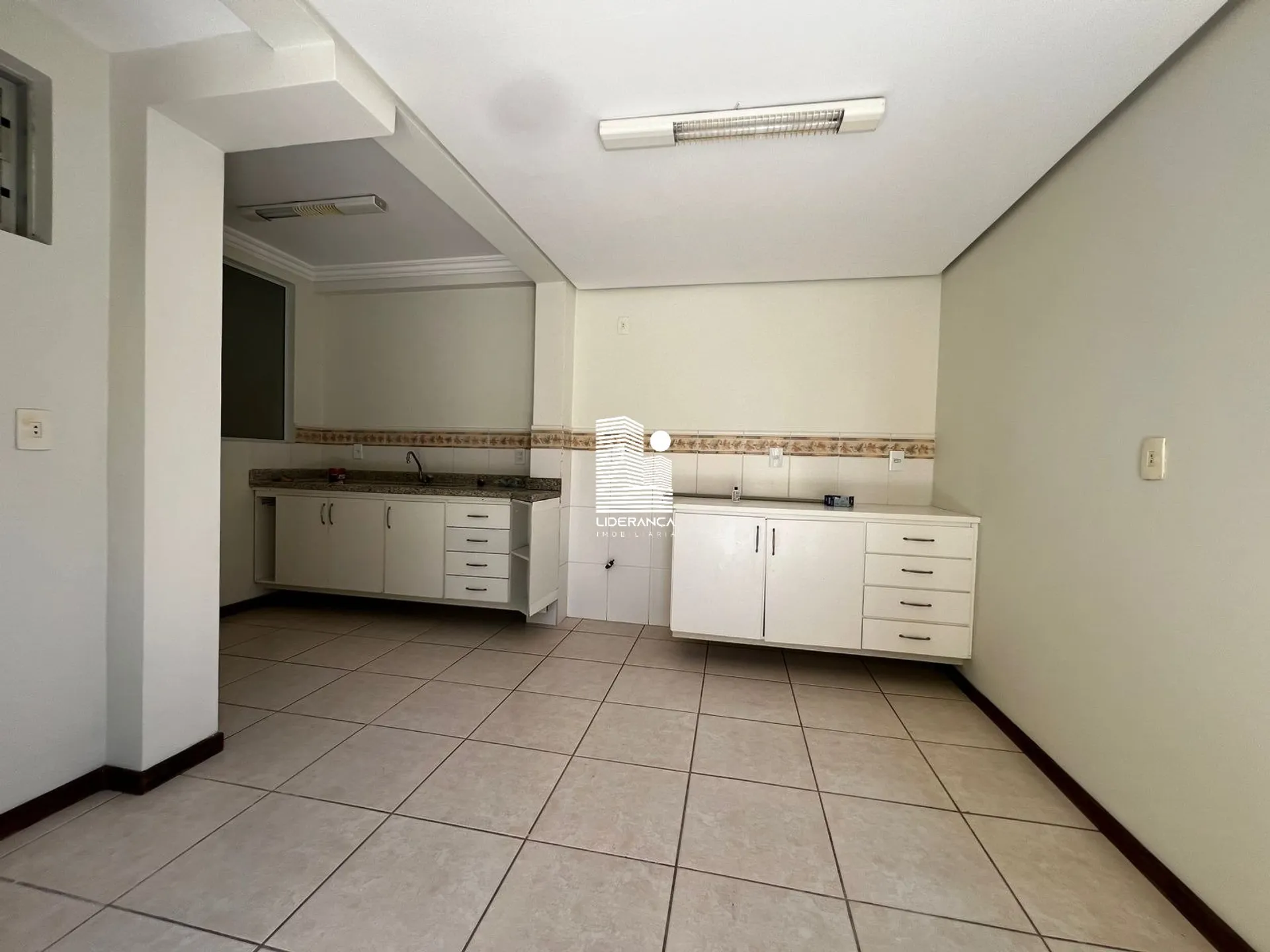180 m² house with 3 bedrooms, 2 baths and a balcony — photo 9