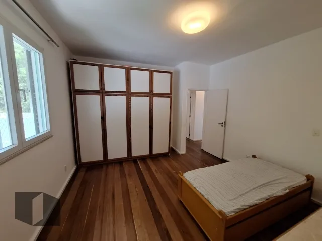 House with 4 bedrooms and 5 bathrooms, gas kitchen — photo 42