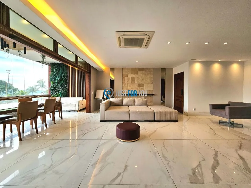 Floor-to-ceiling windows in a 3-bedroom apartment, 250 m² — photo 7