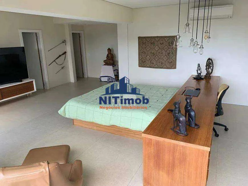 Unfurnished 6-bedroom house with 950 m² — photo 17