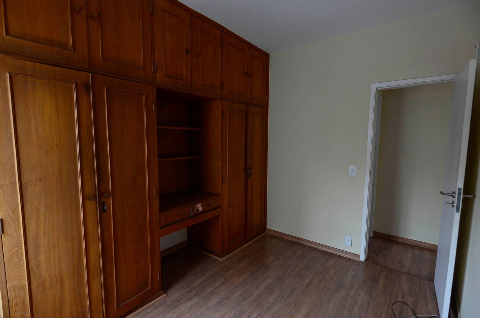 Apartamento para alugar com 4 quartos, 1 suíte e varanda — photo 28