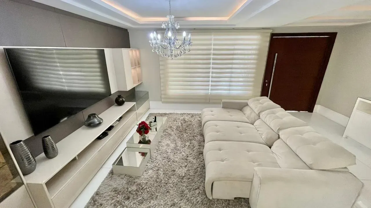 Triplex house with 4 bedrooms and fitted wardrobes — photo 13