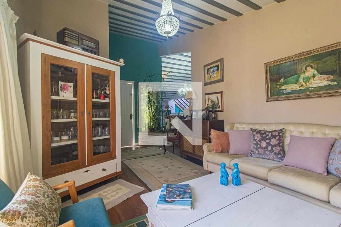 Ванна та 4 спальні: будинок 350 м² — photo 48