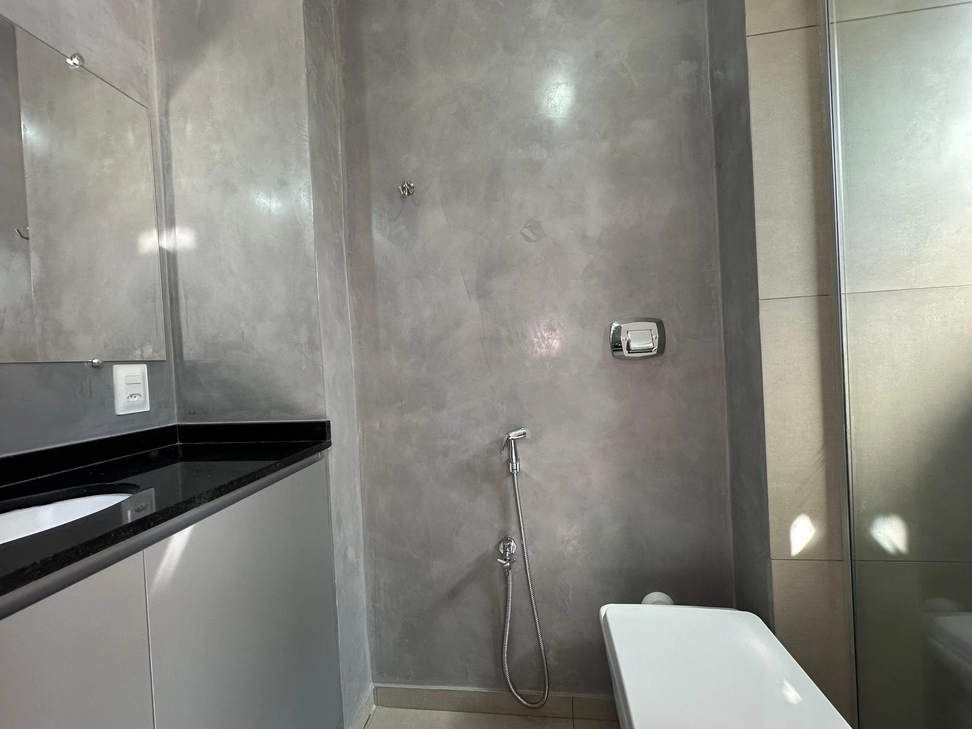 Квартира 82 м² із заскленим балконом та видом на гори — photo 60