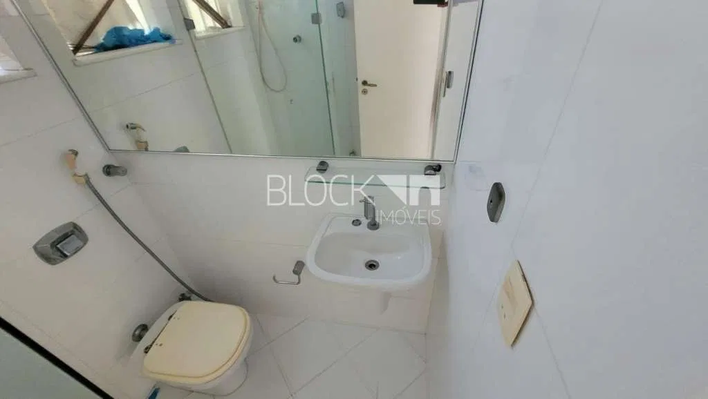 3-bedroom apartment with a home office in Rio de Janeiro — photo 18