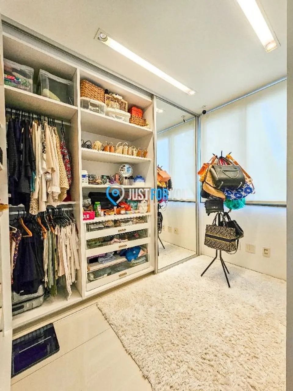 Apartamento de 2 dormitórios com cozinha integrada — photo 18