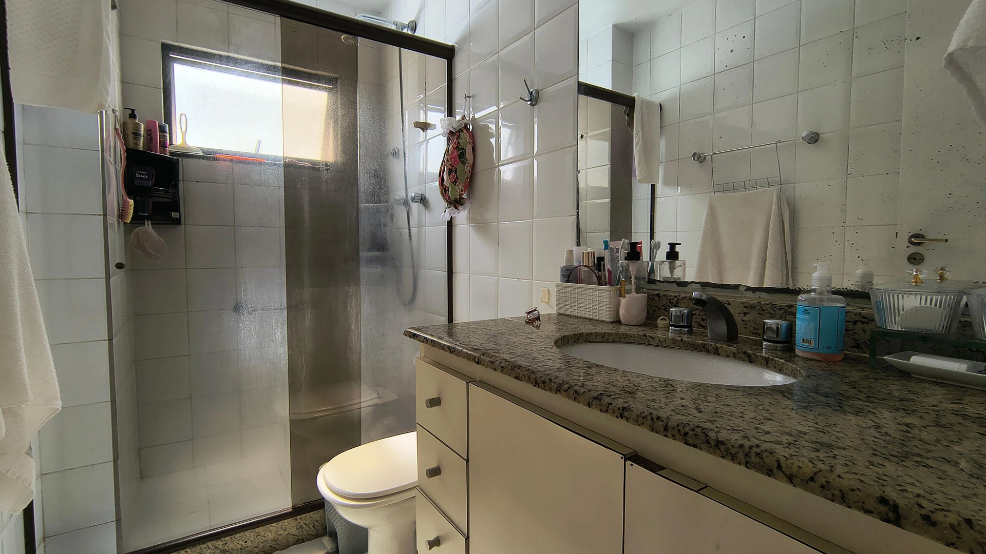 Apartamento mobiliado com mesa de trabalho e 4 quartos — photo 15