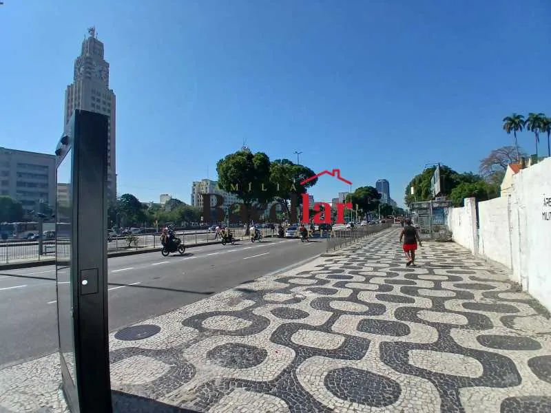 Apartamento de 1 quarto com janelas do piso ao teto, Centro — photo 18