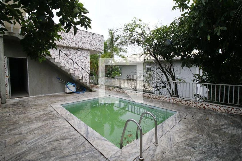 Condominium house with a balcony and private garden — photo 46
