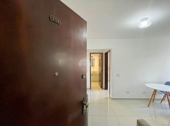 Apartamento de 1 dormitorio de 43 m² con cocina a medida — photo 8