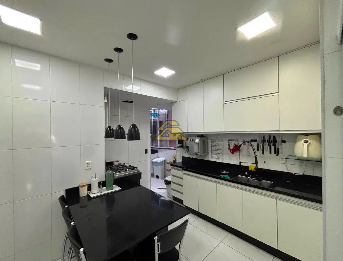 3-bedroom apartment with wall TV unit and tile floors — photo 19