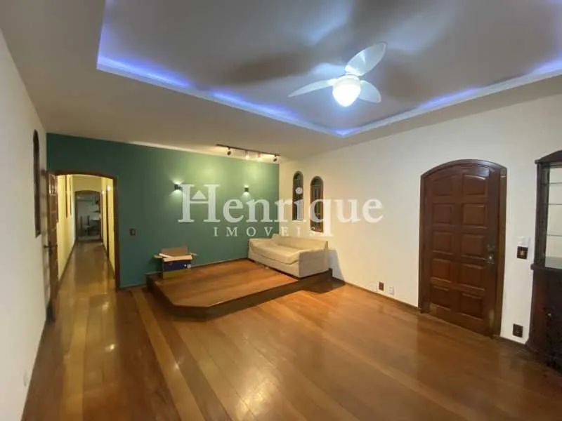Casa de 4 dormitorios con vestidor — photo 8