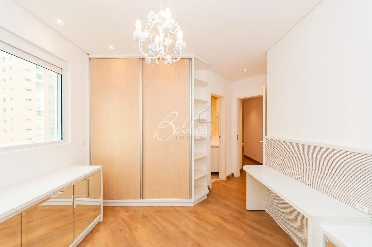 Квартира з 4 спальнями на 331 м² та 2 місця — photo 17