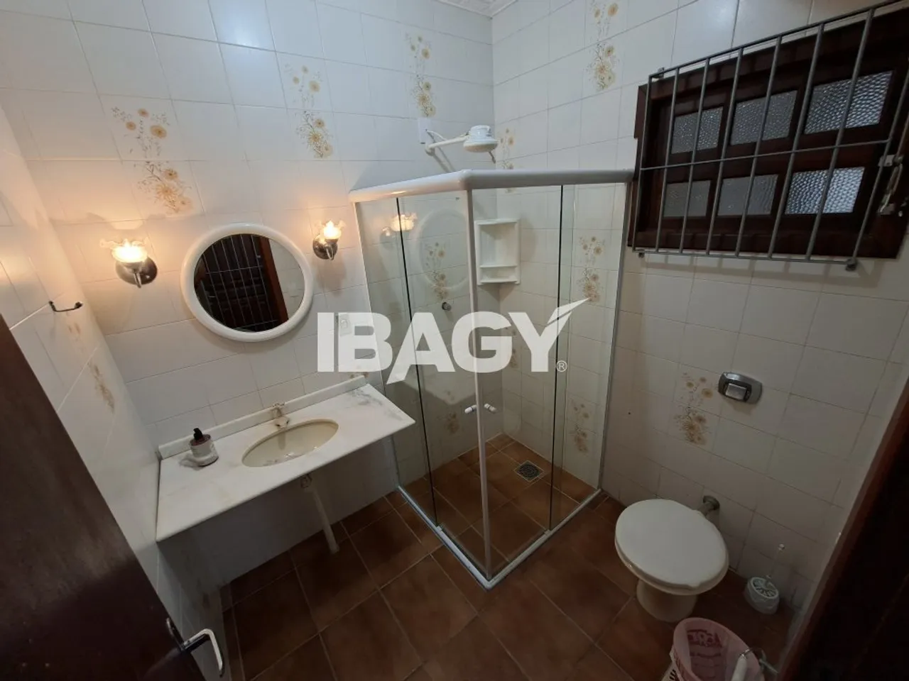 Washing machine in a 5-bedroom house, 372 m² — photo 10