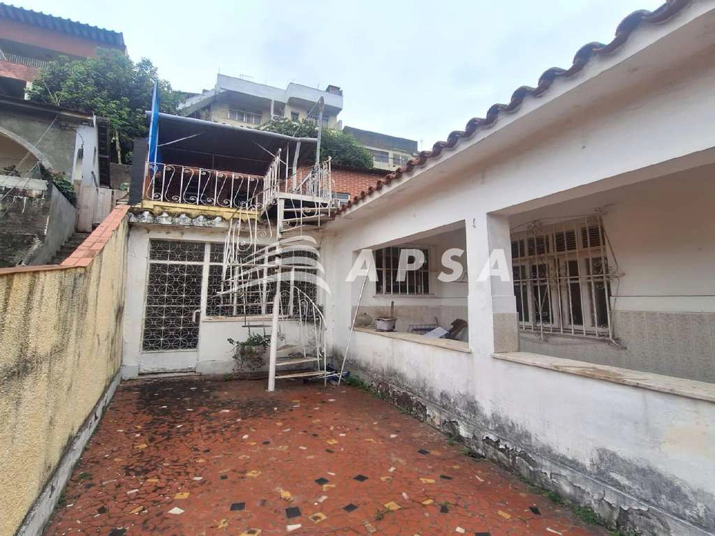 286 m² house with 3 bedrooms and 2 bathrooms — photo 3