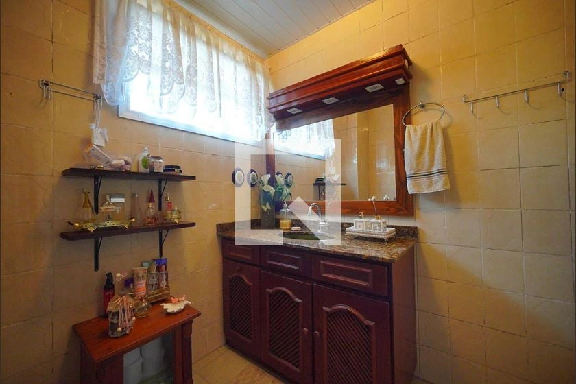 3-bedroom apartment with a washing machine in Florianópolis — photo 11