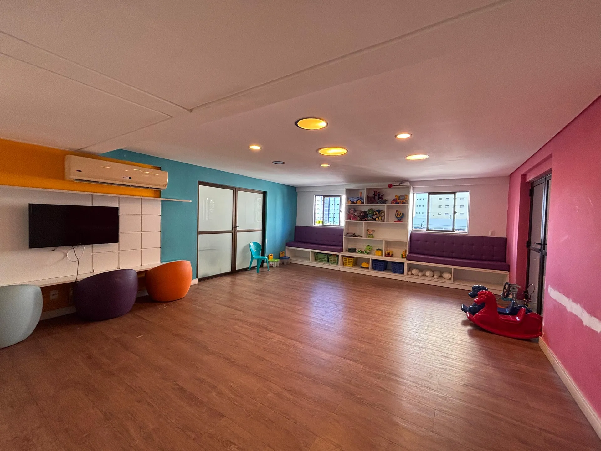3-bedroom apartment in a building with a sauna — photo 13