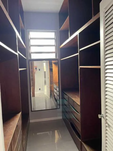 Apartment, 250 m², with a walk-in closet — photo 7