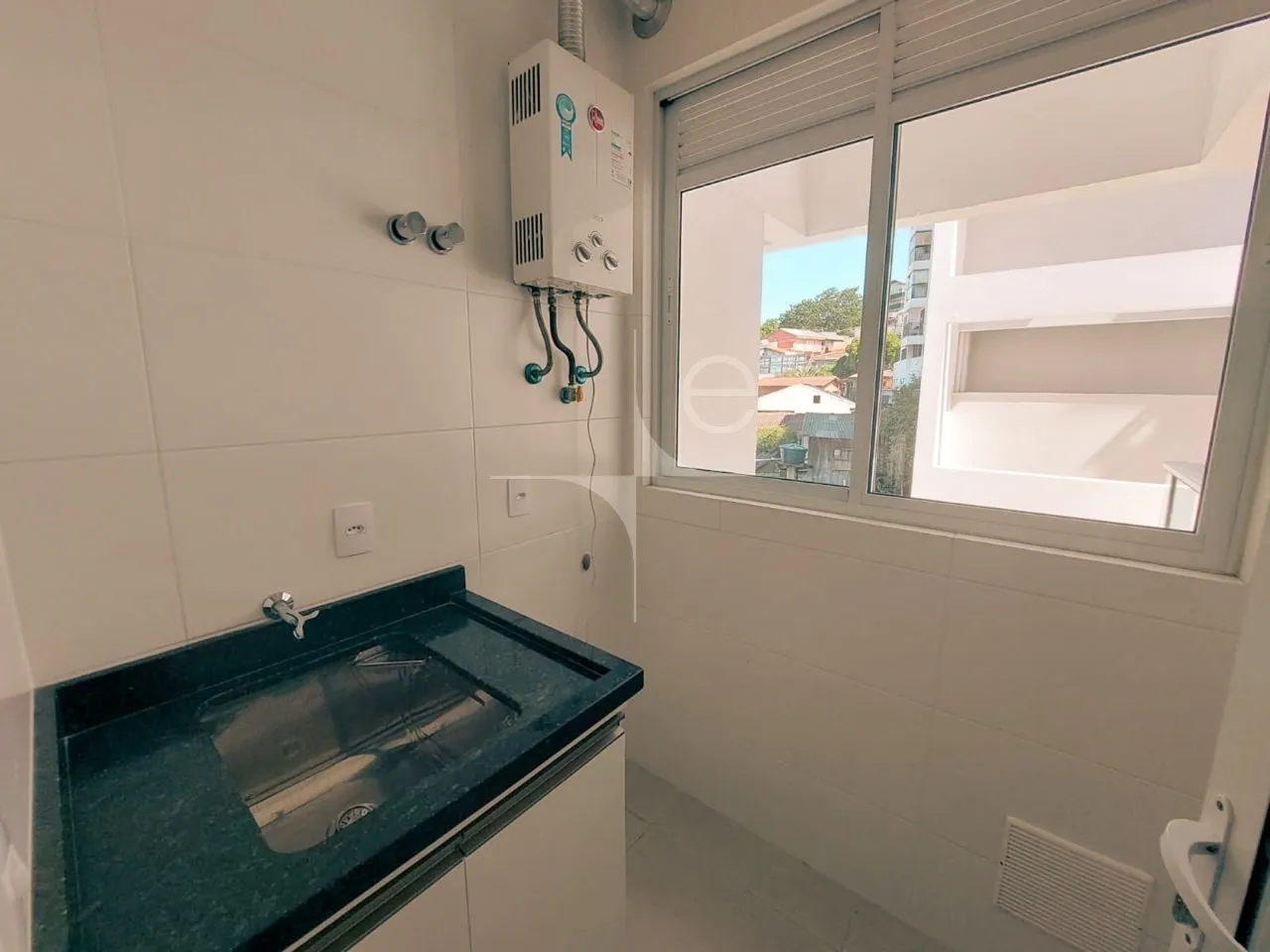 Furnished 2 en-suite apartment with 70 m² — photo 17