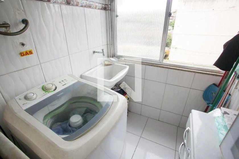Apartamento amueblado de 2 dormitorios con cocina abierta — photo 23