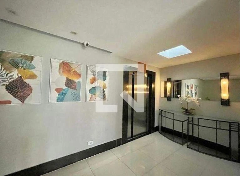 Apartment, 87 m², with a glass-enclosed balcony — photo 32