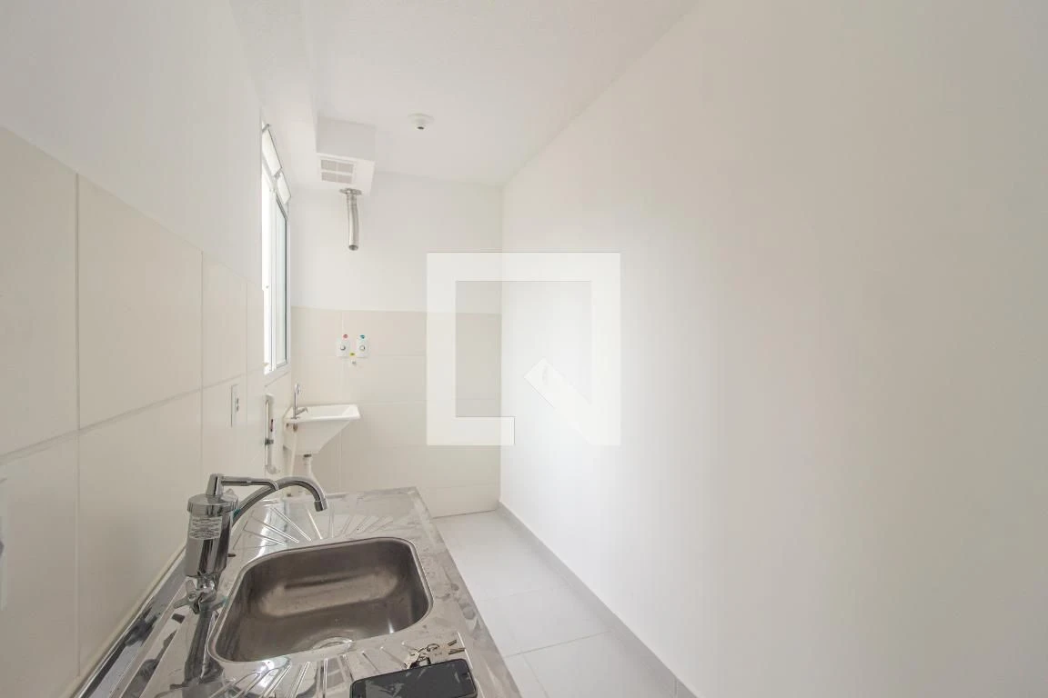 Unfurnished 2-bedroom apartment with private garden — photo 21