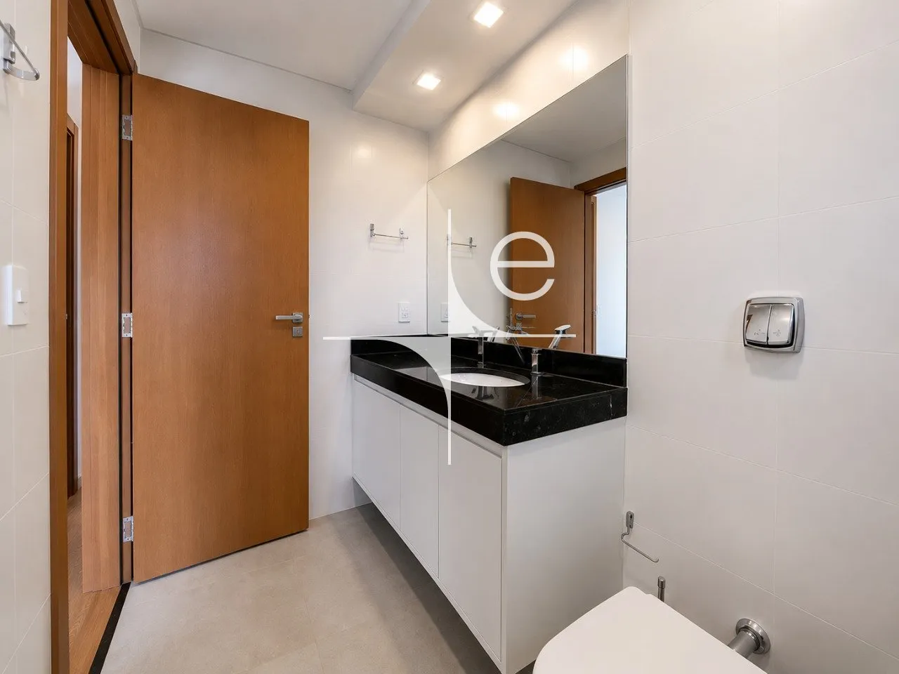 House with 3 bedrooms and a private yard — photo 16