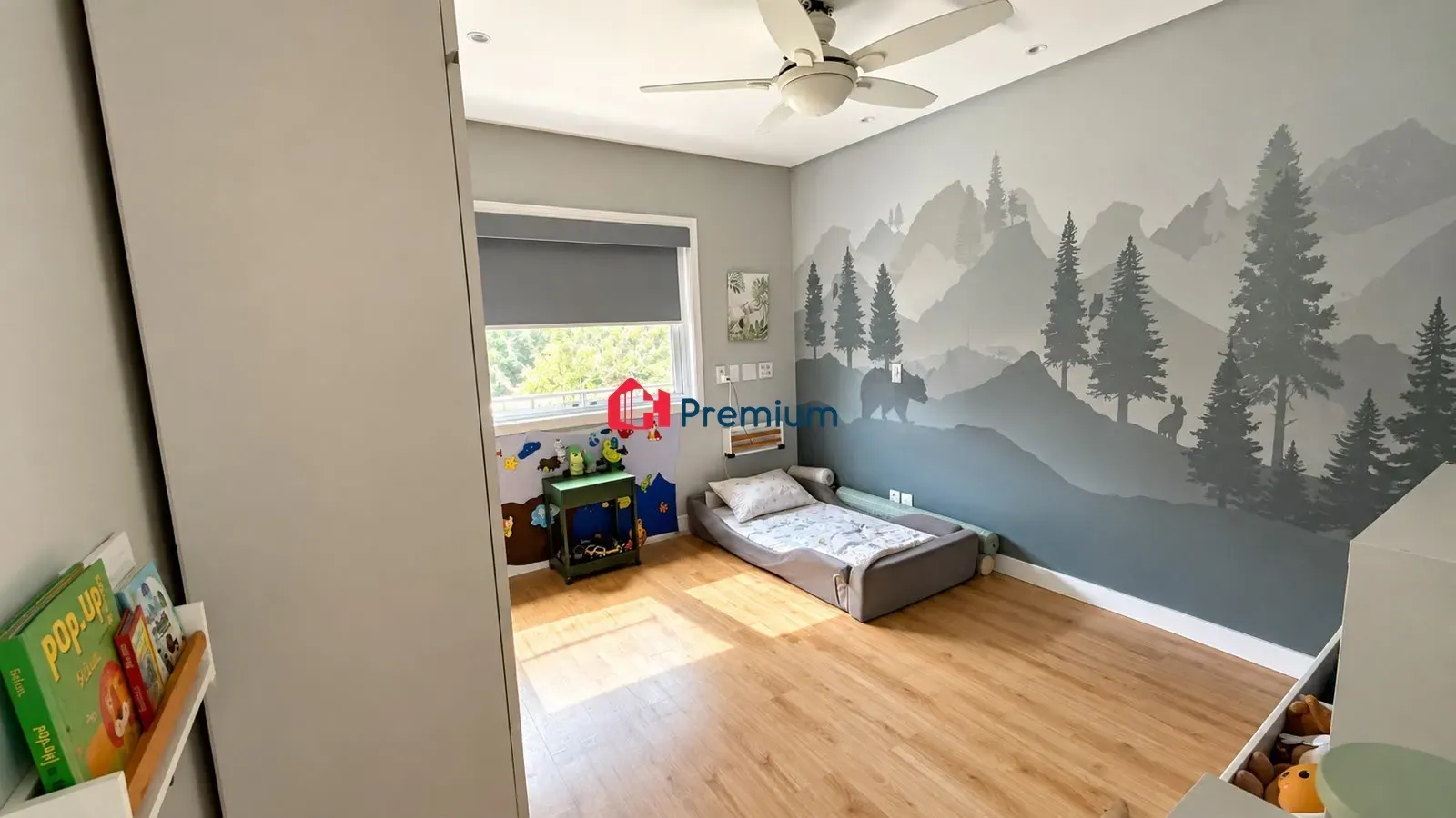 Washing machine in a 5-bedroom house, 350 m² — photo 40
