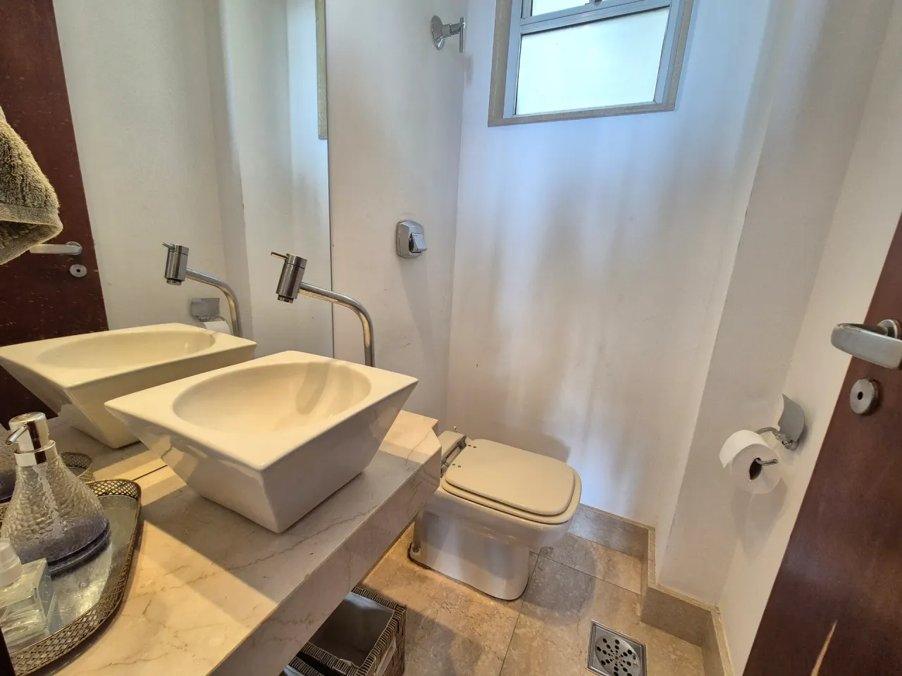 115 m² apartment with 2 bedrooms and 3 bathrooms — photo 18
