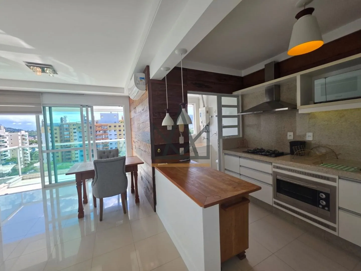 Квартира с 2 спальнями, suite и балконом, 77 м² — photo 2