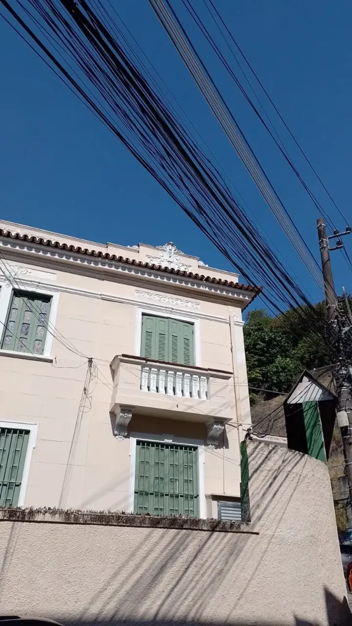 Unfurnished house with 5 bedrooms and 4 bathrooms — photo 2