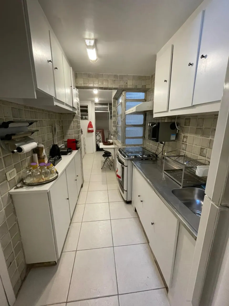 Furnished apartment with 4 bedrooms and a closed kitchen — photo 17