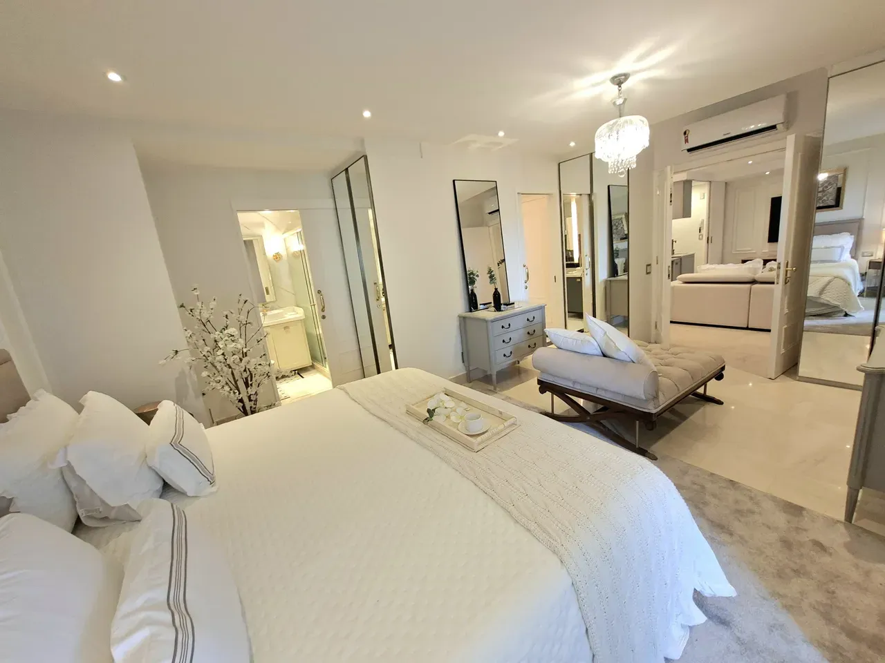 2-bedroom apartment in a building with a sauna — photo 4