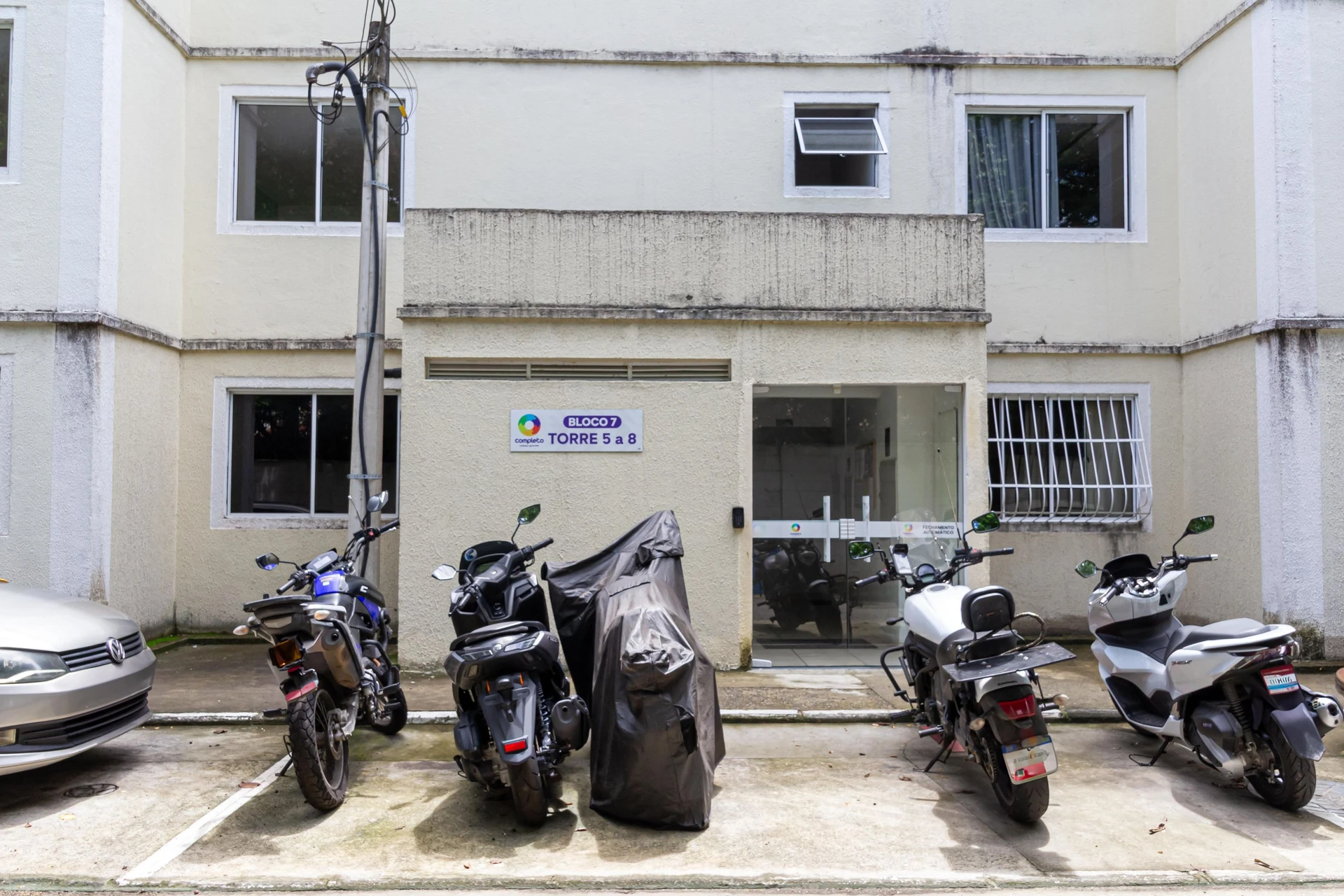 Apartamento mobiliado de 2 quartos em condomínio com piscina — photo 27