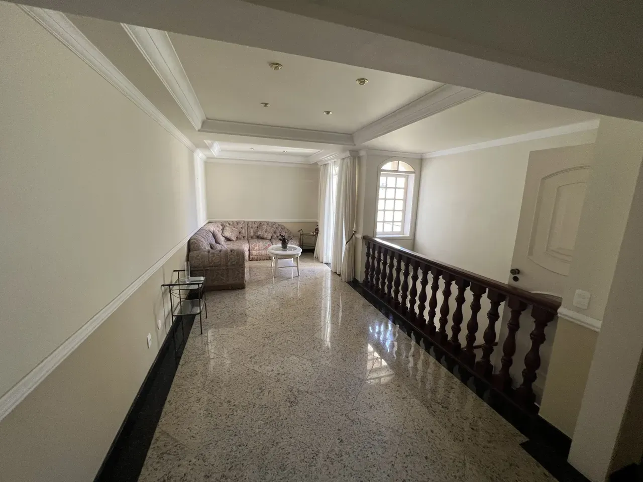 House with 4 suites and 5 parking spaces plus balcony BBQ — photo 12